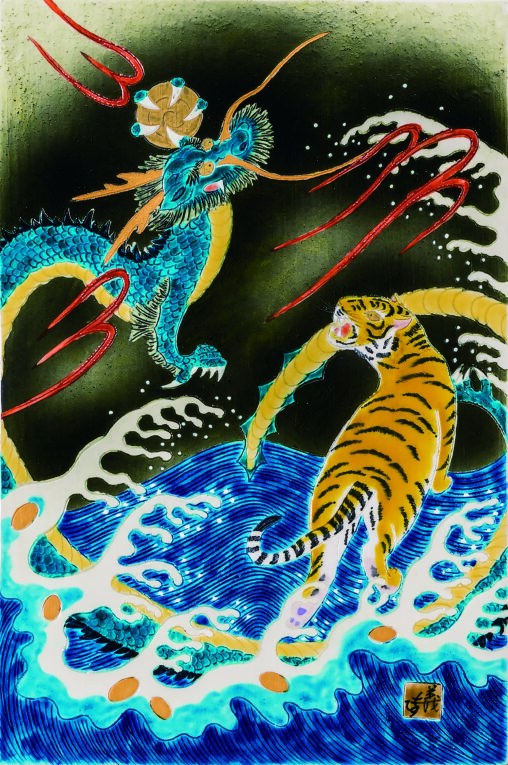 「彫釉彩龍虎文陶板」 2019　65.0×50.0