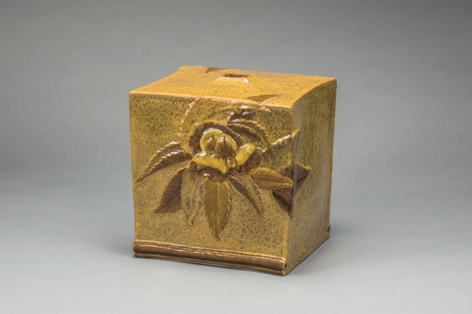 方器「実のり」 2014　31.0×26.0×31.0