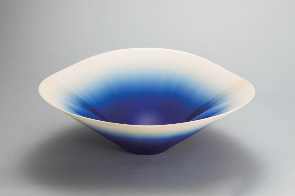 「彩釉鉢」 2018　53.5×54.3×18.0